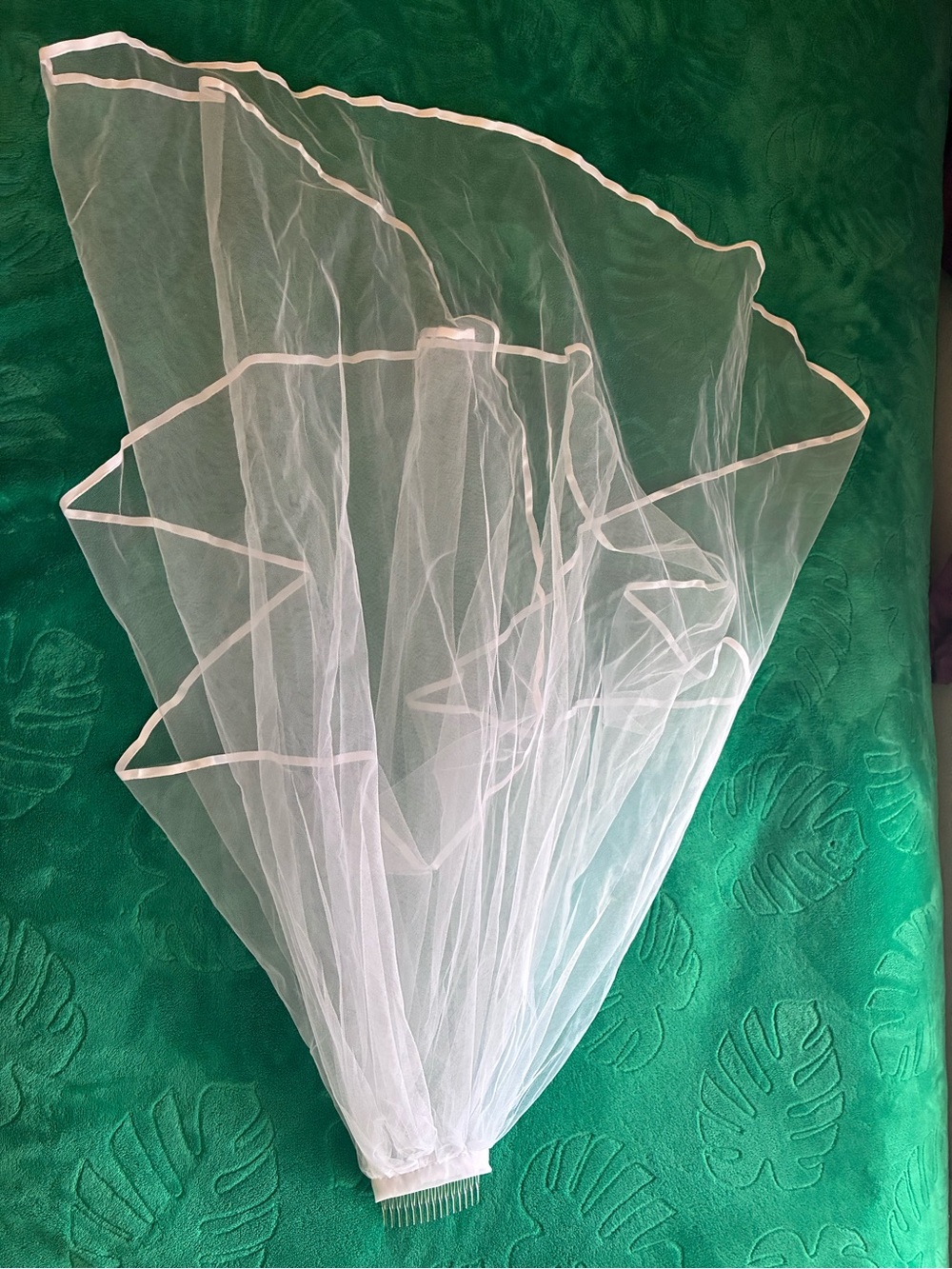 Veil for communion, dress up bridal 34 in on a 4 inch comb